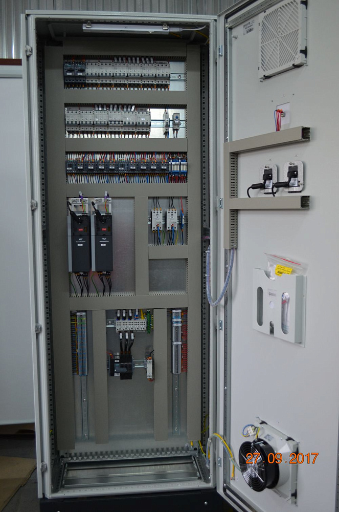Сборка щитов управления инженерными системами предприятия для АО «Информационные спутниковые системы» им. Академика Решетнева