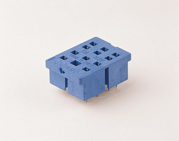 Розетка для монтажа на плате для реле 55.32; в комплекте металлическая клипса 094.51